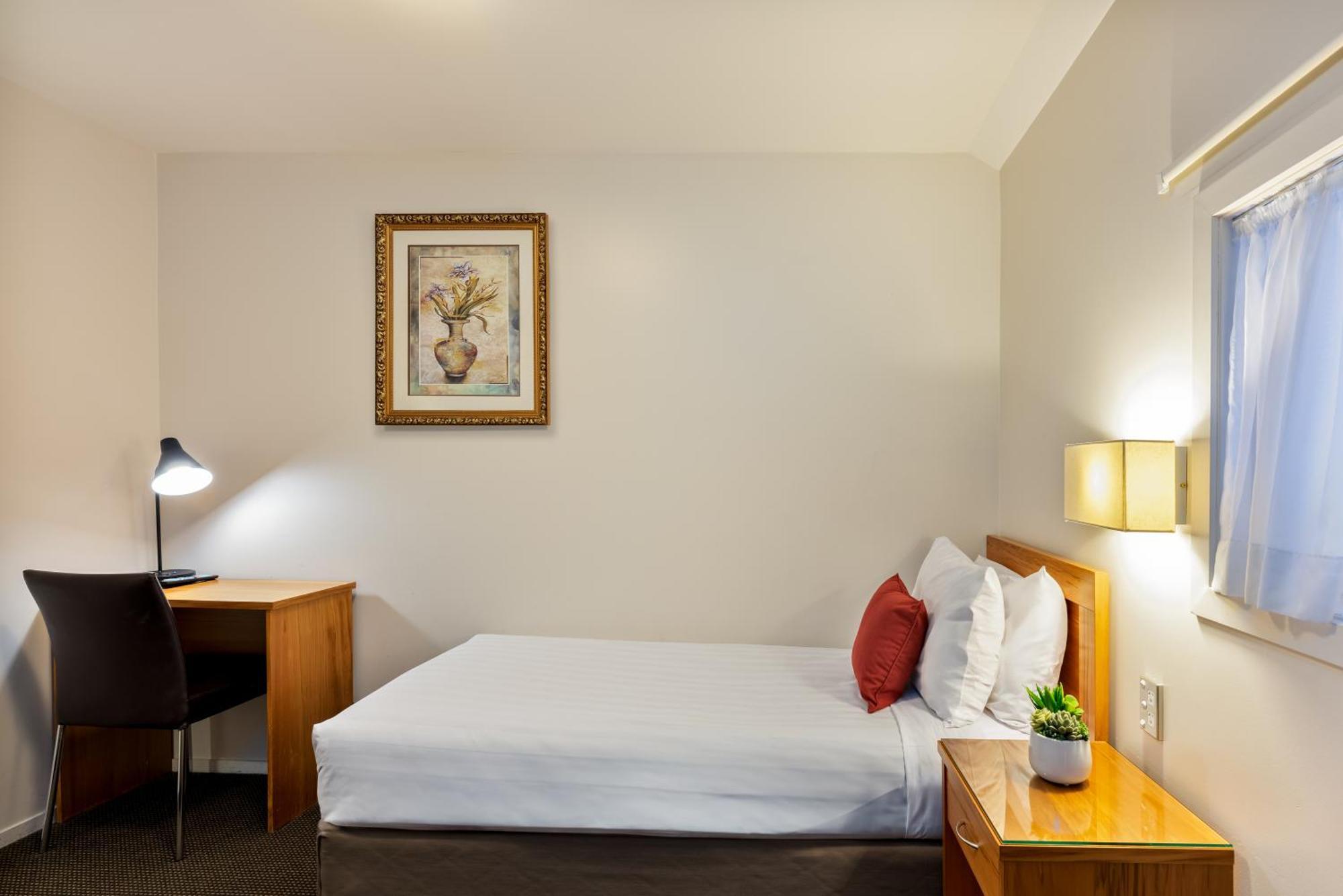 Best Western Newmarket Inn & Suites Auckland Exterior photo
